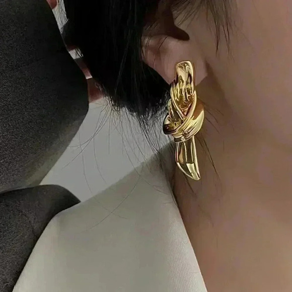 Yellow Gold Women's Knot Decor Earrings - Picture 1 of 3